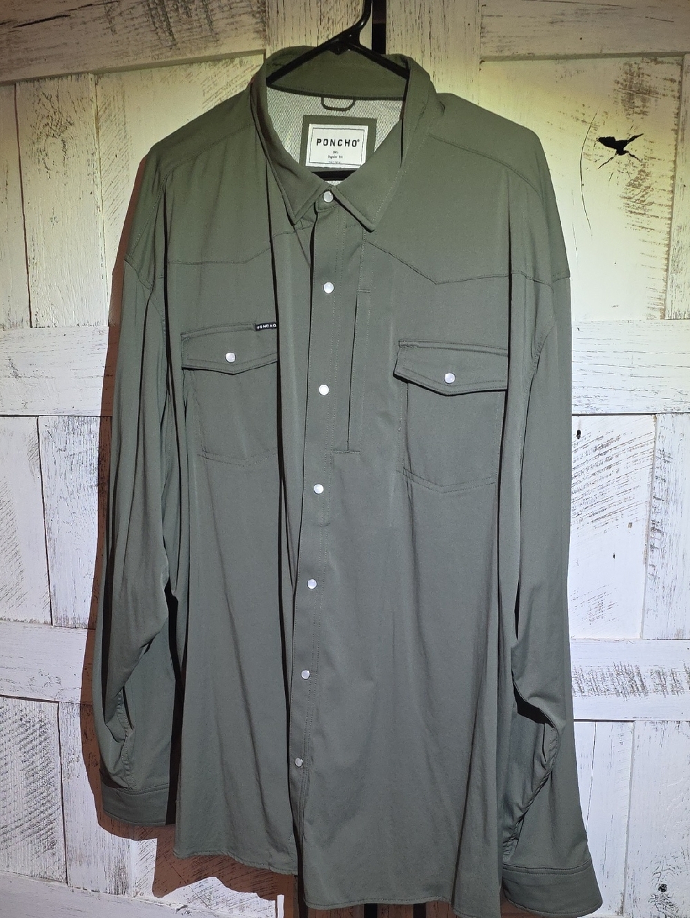 Poncho Men's Olive Green Casual Button-Down Long Sleeve Shirt